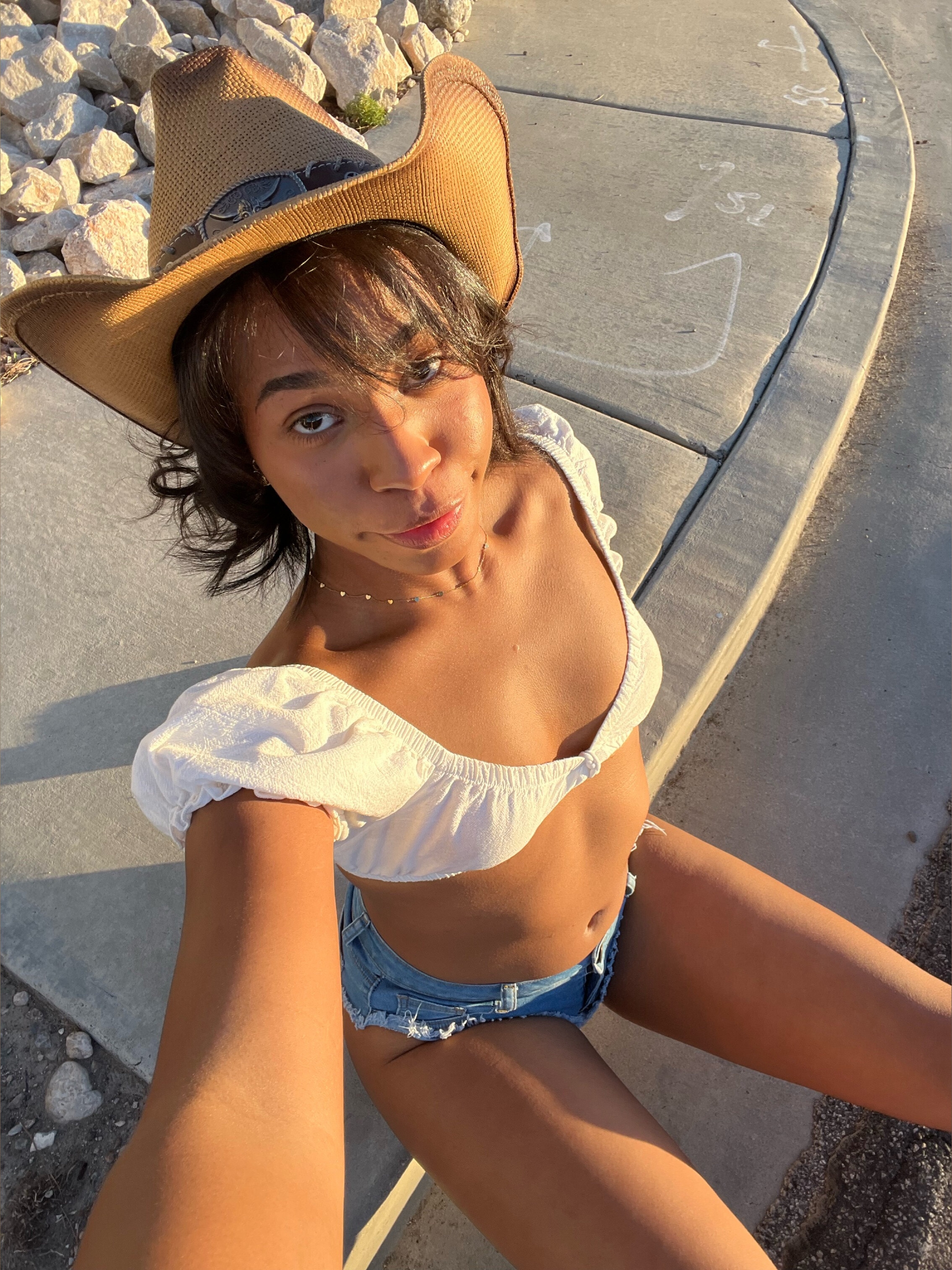 Ami Bue's Video Store 🎥 OnlyFans