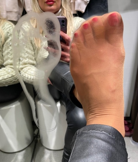anas_socks OnlyFans