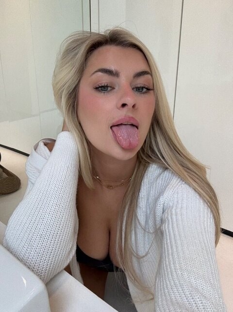 audreyholtfree OnlyFans