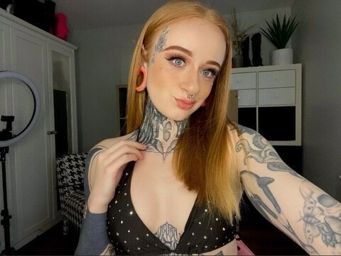 azura_alii OnlyFans