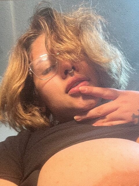 crisy_gothiccc OnlyFans