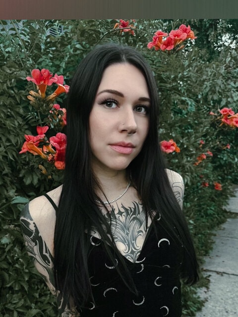 explorewithlola OnlyFans