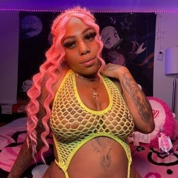 hoodrichesha OnlyFans