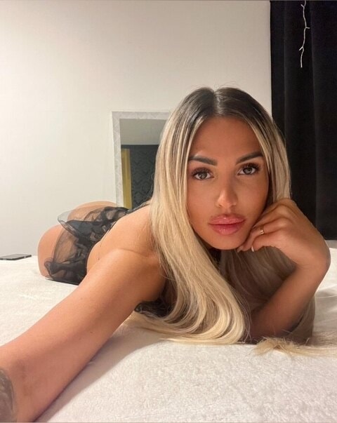isabella.sweetie OnlyFans