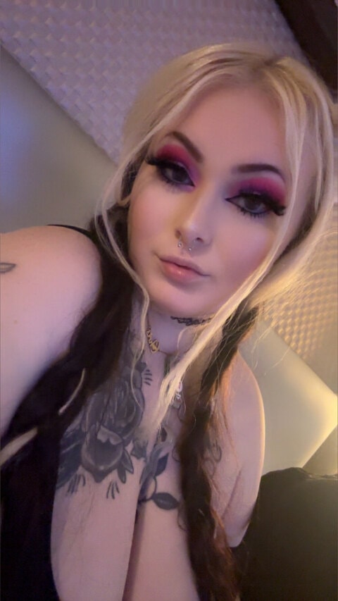 laylaskyee12 Sem PPV OnlyFans, rank #23 on Erogram