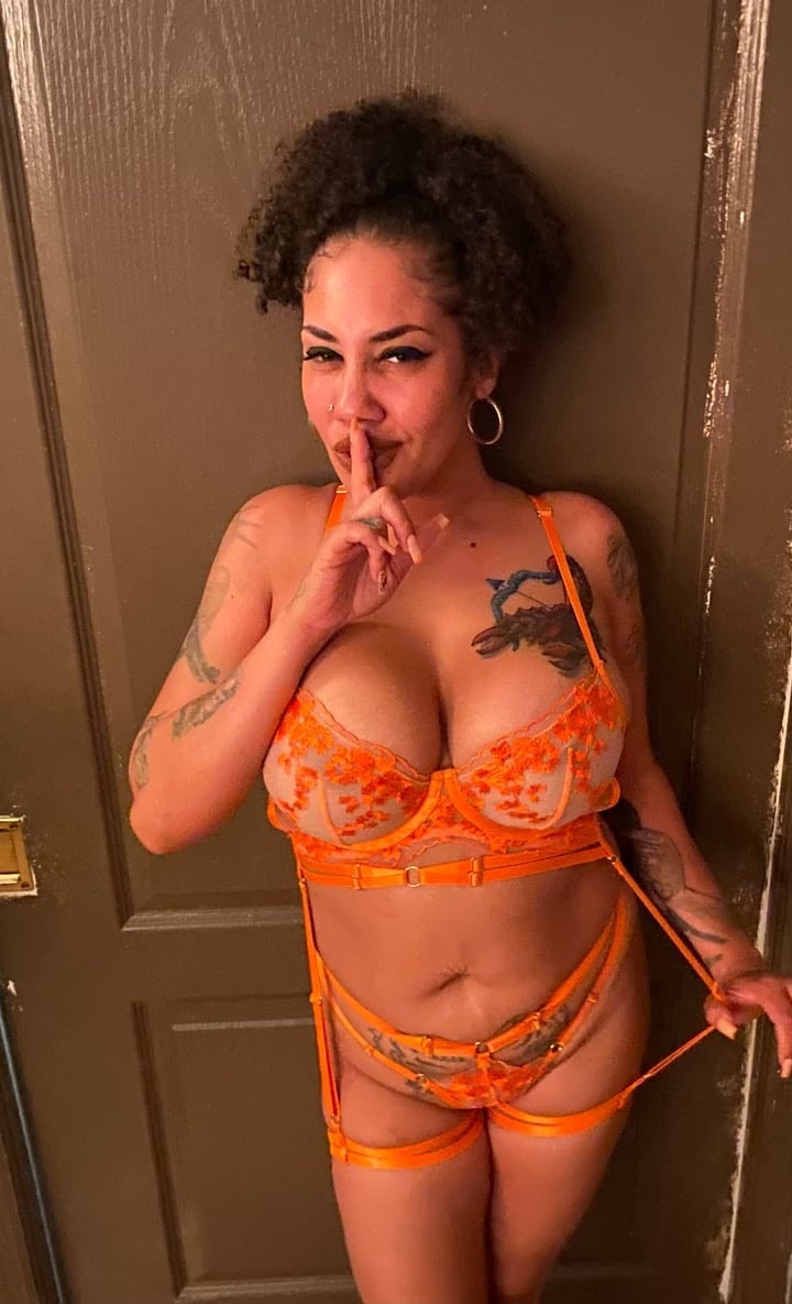LexXxLola Puerto Rican OnlyFans, rank #6 on Erogram