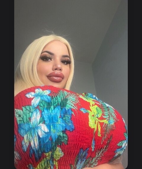 livingbimbodoll OnlyFans