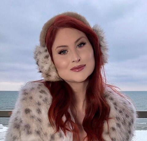 lovelyeviexoxo OnlyFans