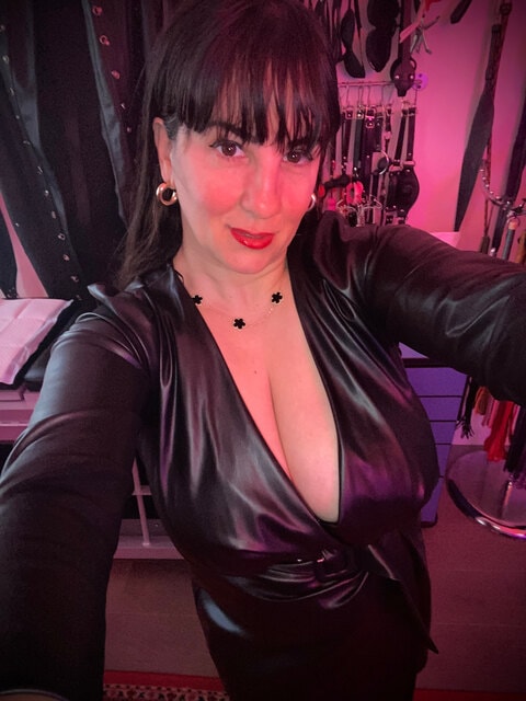 mistressxena OnlyFans