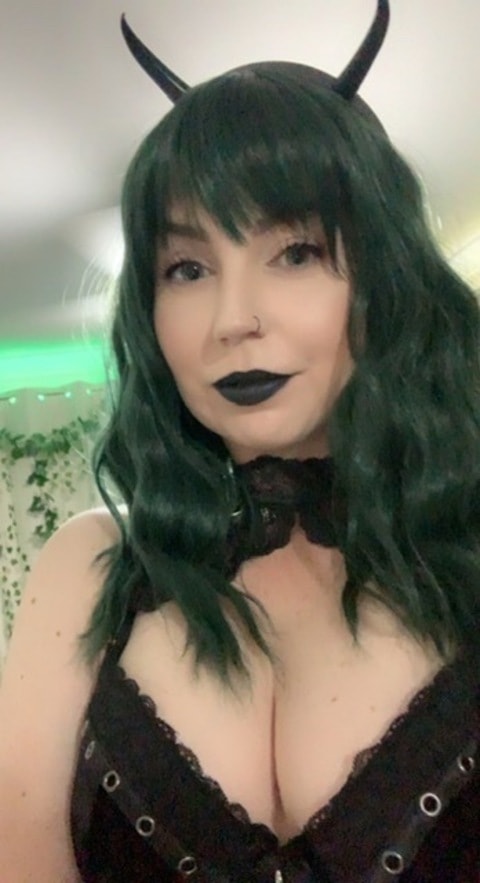naughtybutnyx OnlyFans