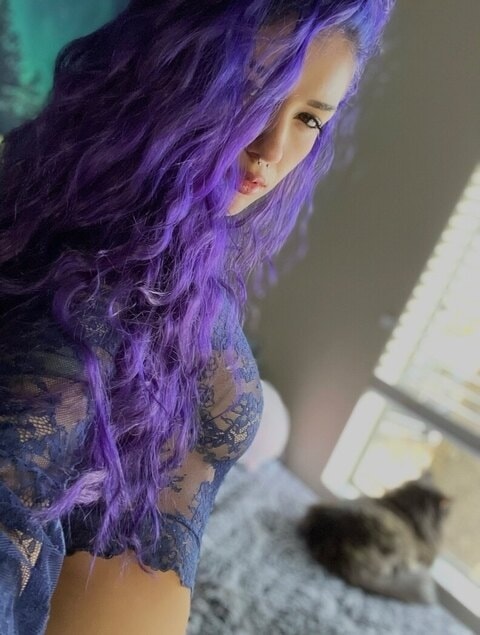 queenpurpfree OnlyFans