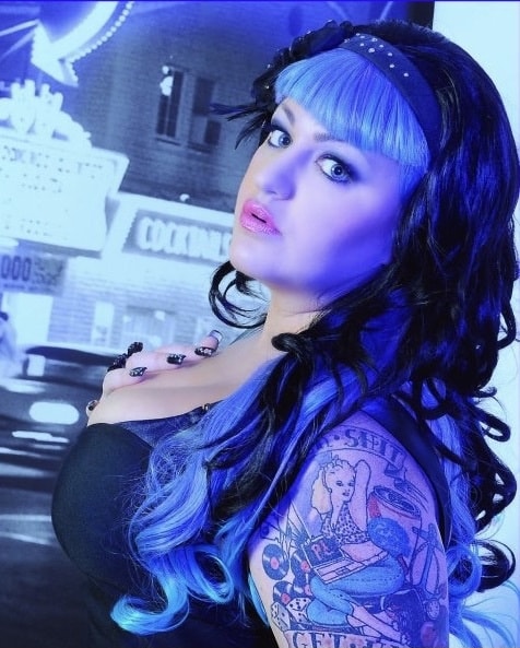 Roxy Tart | Costumed, Curvy, Alt Girl OnlyFans
