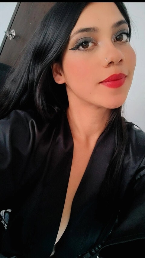 scarletthott_2 OnlyFans