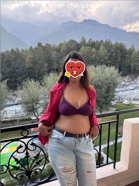 sexyindianmom Indian OnlyFans, rank #10 on Erogram