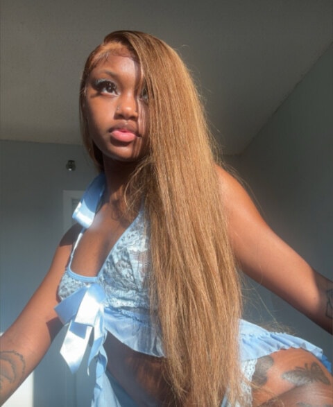 sheblickzz OnlyFans