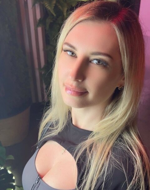 sophielavie OnlyFans