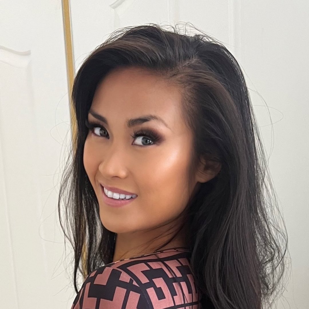 Sunshine American OnlyFans, rank #10 on Erogram