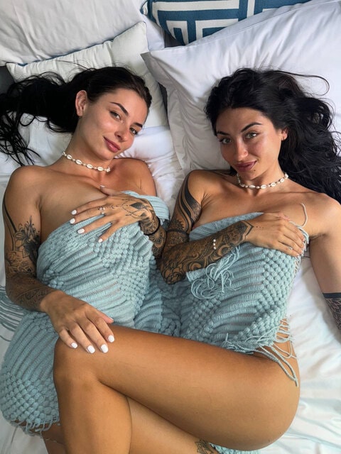 theserenotwins OnlyFans