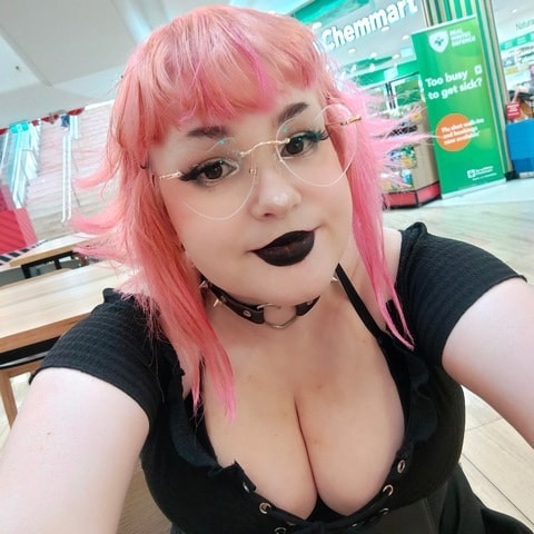 twistedlittlefree OnlyFans