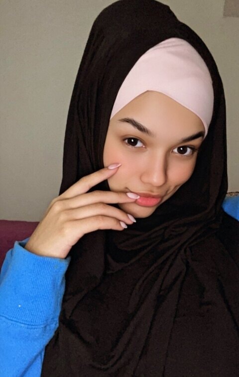 zainanoor Muslim OnlyFans, rank #8 on Erogram